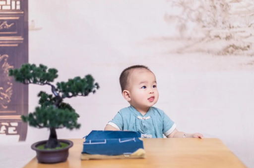 新昌三个月宝宝抬头不稳 新昌三个月宝宝抬头不稳